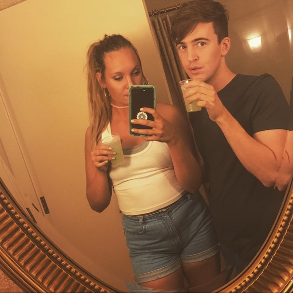 Meet your Posher, Katie - Picture 2 of 4